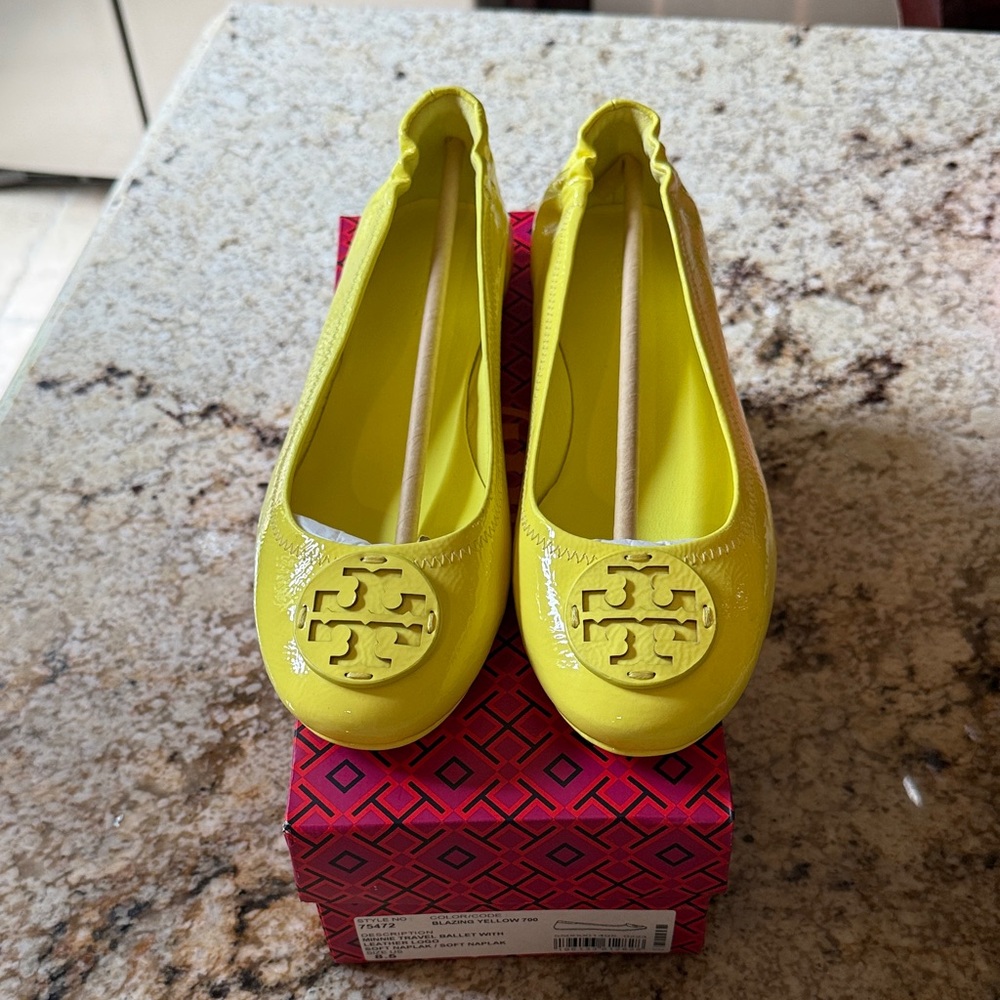 Tory Burch Blazing Minnie Ballet with leather logo Flats, 8.5US, Brand New wBox